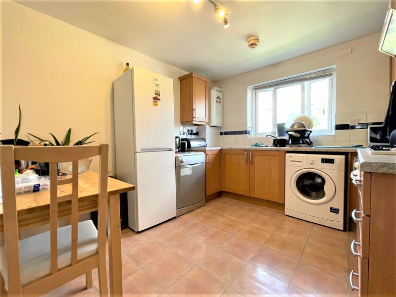 Kitchen- click for photo gallery